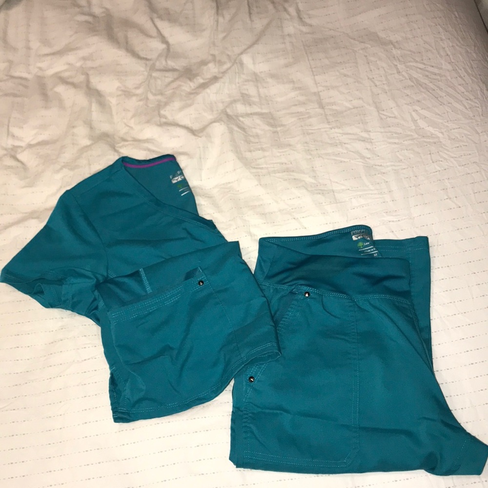 Teal Cargo Soft Scrub Set